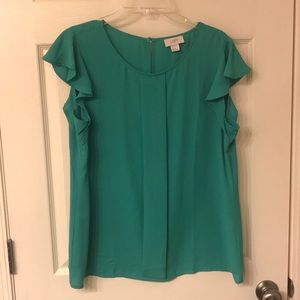 EUC Ann Taylor Loft green flutter sleeve blouse